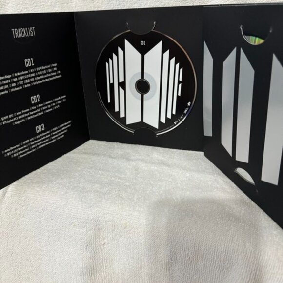 BTS Proof Compact Album - Picture 4 of 10